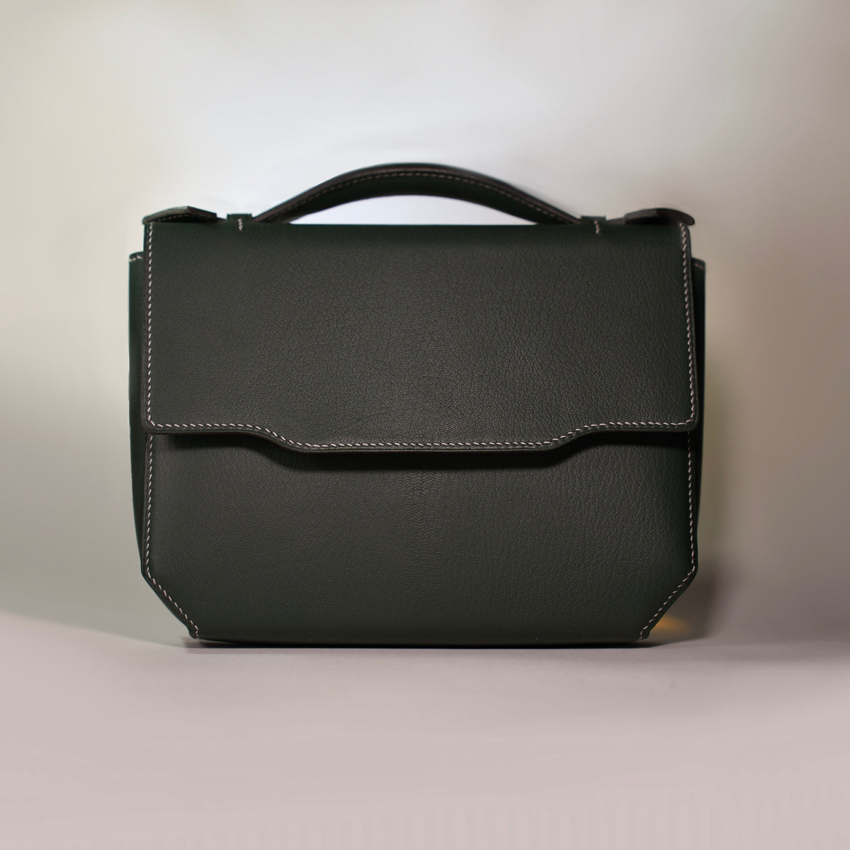 Slimmed crossbody bag