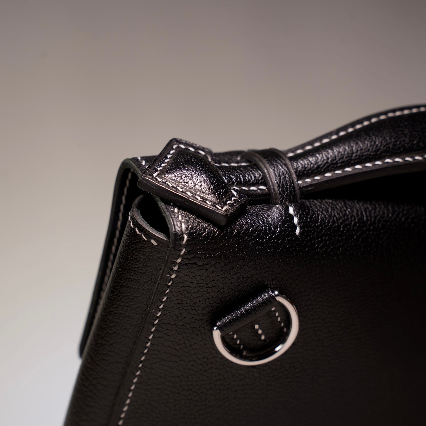Slimmed crossbody bag