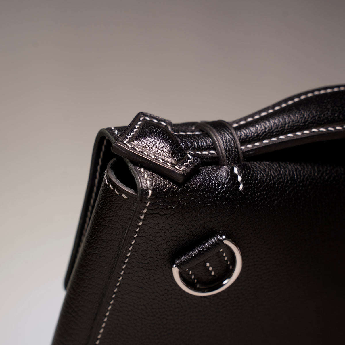Slimmed crossbody bag