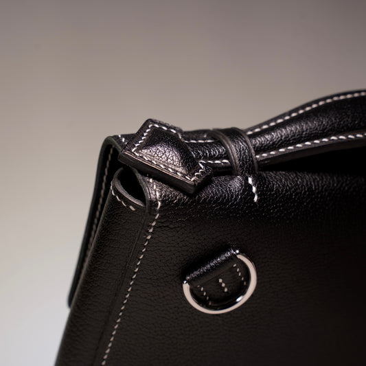 Slimmed crossbody bag
